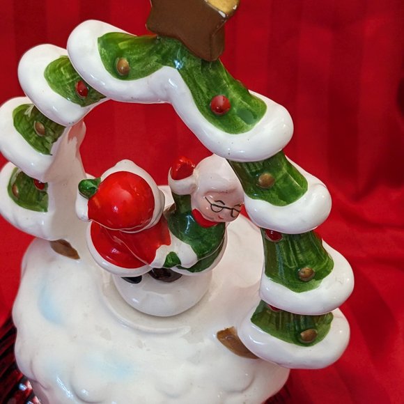 Vtg. 1984 Lefton Dancing Santa &Mrs Claus Music Box Plays Here Comes Santa Claus - Picture 4 of 10